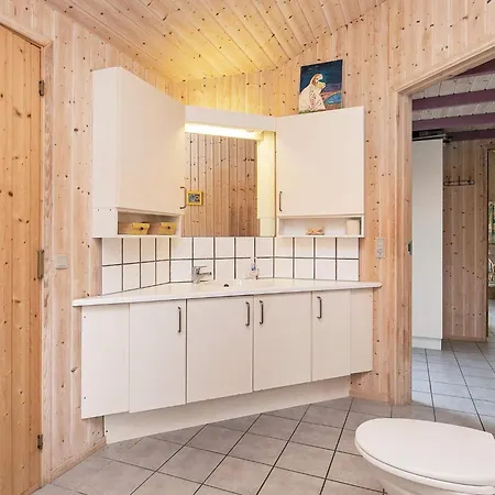 8 Person In Sæby